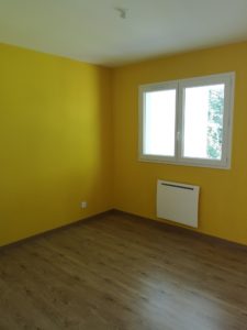 professionnel peindre murs chambre